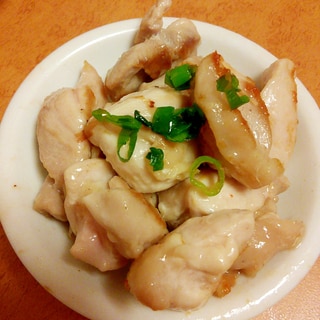 簡単☆おつまみ☆鶏モモ肉の旨味引き立つ塩レモン焼き